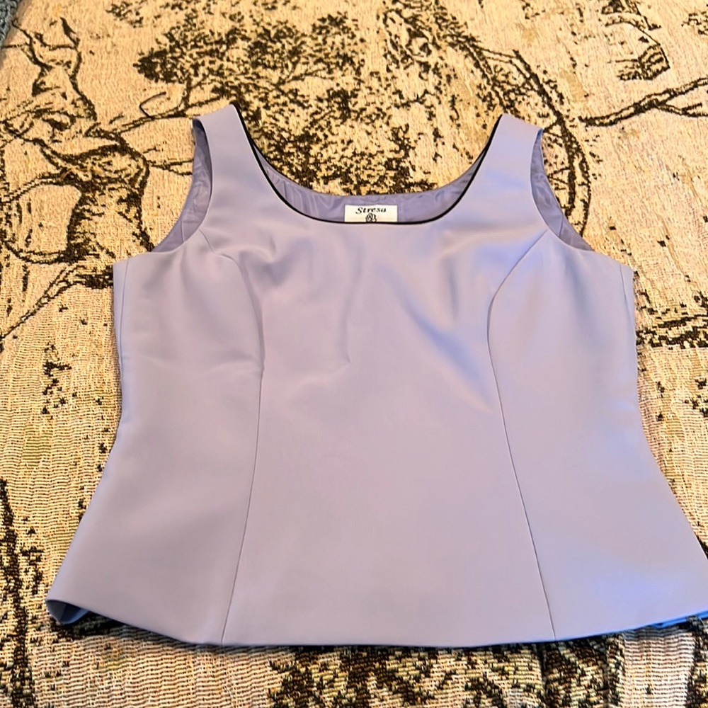 Stresa dressy top. Lavender. Size 6